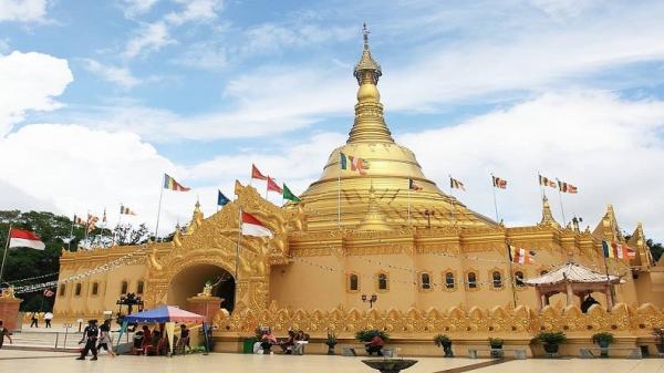 Harga Tiket Taman Alam Lumbini (Foto: Dok Taman Alam Lumbini) Harga Tiket Taman Alam Lumbini (Foto: Dok Taman Alam Lumbini)
