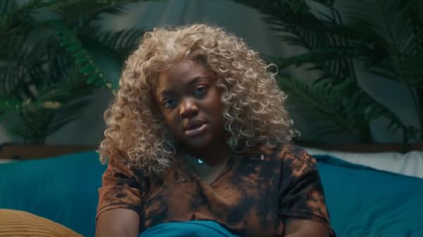 Makna Lagu People - Libianca: Suara Sunyi yang Menyentuh Hati