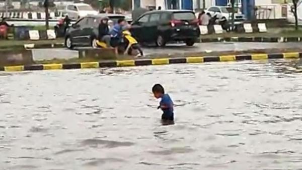 Banjir Dan Longsor Terjang Sukabumi Usai Diguyur Hujan 2 Jam