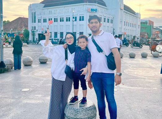 Screen Shot 2023 03 12 At 07 26 50 Artis cantik jadi menantu pejabat. (Foto: Instagram)