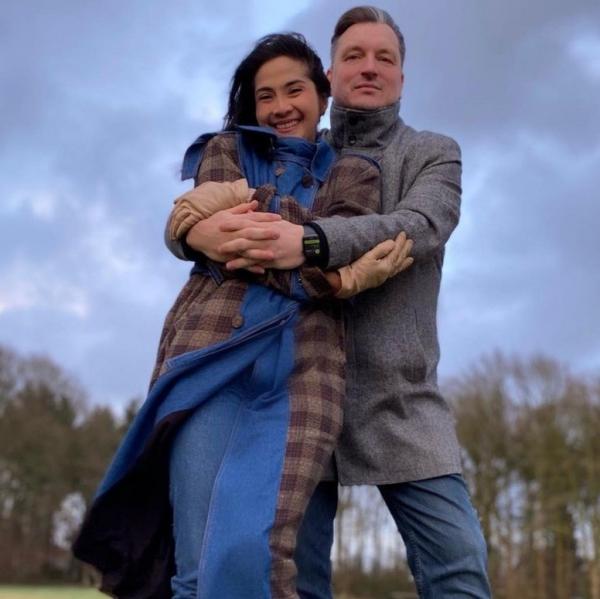 Artis lawas menikah dengan bule. (Foto: instagram)