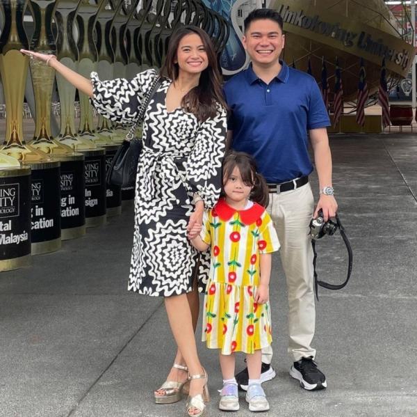 Artis Besarkan Anak di luar negeri. (Foto: instagram)