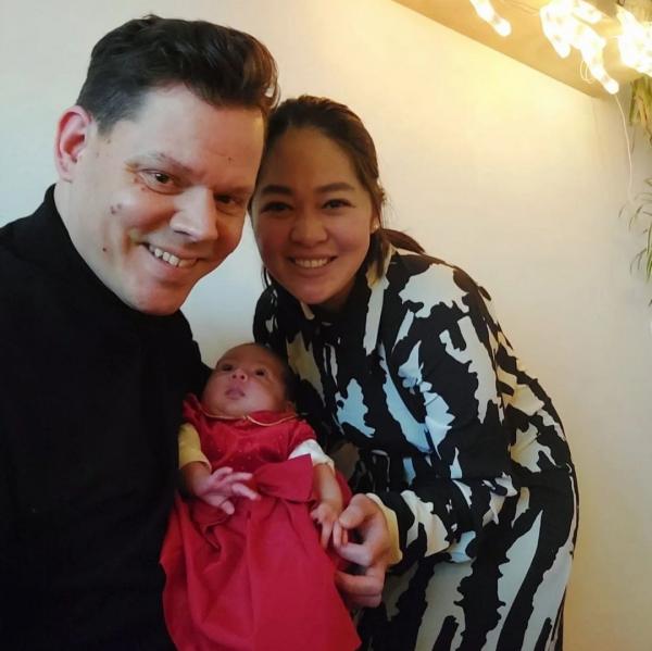 Artis Besarkan Anak di luar negeri. (Foto: instagram)