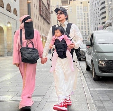 Aurel Hermansyah Cadar Aurel hermansyah pakai cadar. (Foto: Instagram)