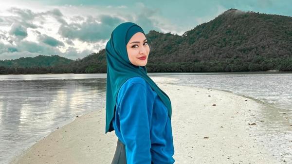 Deretan Artis Seksi Penuh Tato yang Kini Sudah Berhijab, Nomor 4 Rela Hapus Tato