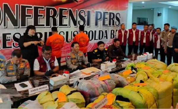 Diimpor Dari Malaysia, Pakaian Bekas Senilai Rp1,1 Miliar Diselundupkan ...