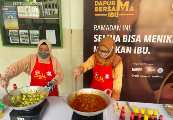 Screen Shot 2023 03 21 At 11 57 15 Para ibu berbagi masakan di bulan Ramadan. (Foto: istimewa)