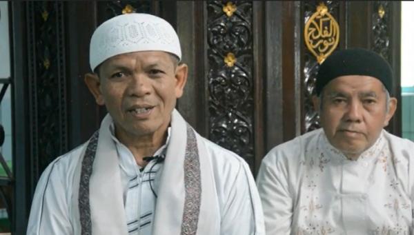Ustaz Asmuji Ustaz Asmuji. (Foto: Agung Sulistyo)