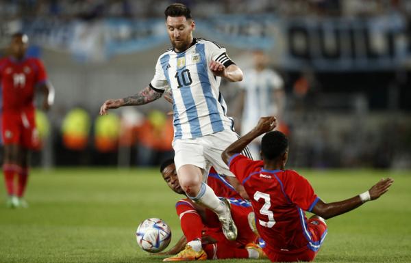 Lionel Messi Argentina Vs Panama Argentina kalahkan Panama 1-0 pada laga uji coba di Stadion Monumental, Jumat (24/3/2023) pagi WIB. (Foto: REUTERS)