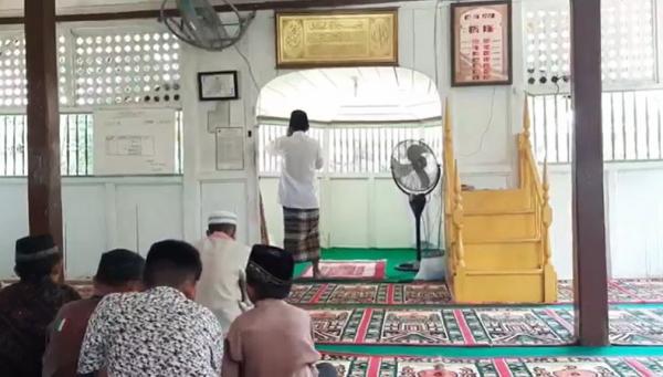 Masjid Tua Di Langkat Masjid Ar Rahman dibangun sejak 1725 menjadi yang tertua di Langkat, Sumatera Utara. (Foto: Hijrah Lubis)