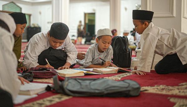 Ratusan Anak Semangat Ikuti Pesantren Kilat Di Masjid Sunda Kelapa