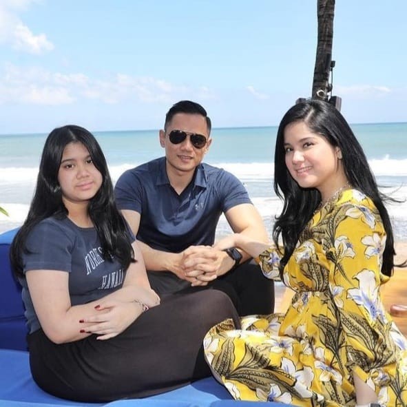 WhatsApp Image 2023 04 04 At 8 15 38 AM 2 Artis menikah dengan anak pejabat. (Foto: Instagram)