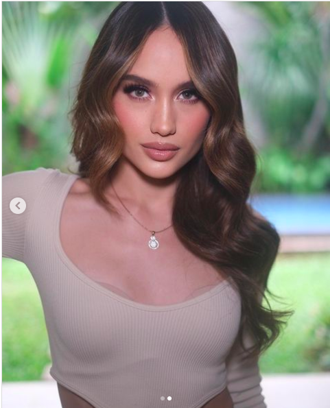 Potret seksi Cinta Laura bergaya Nude. (Foto: Instagram)