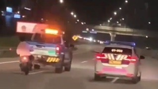 Viral Pengendara Motor Mio Terobos Tol Depok-Antasari, Dihentikan Petugas Malah Tambah Kenceng