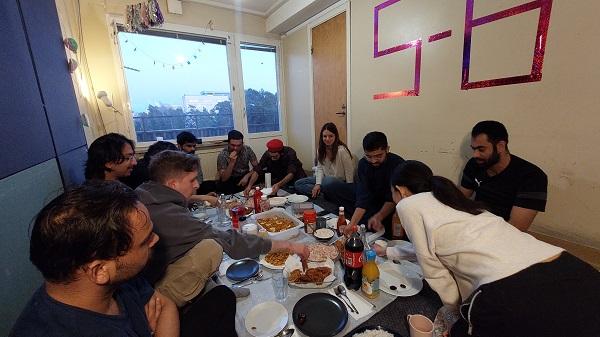 Suasana Ramadan di Swedia Suasana Ramadan, Buka Bersama di Swedia (Dok pribadi Galih)