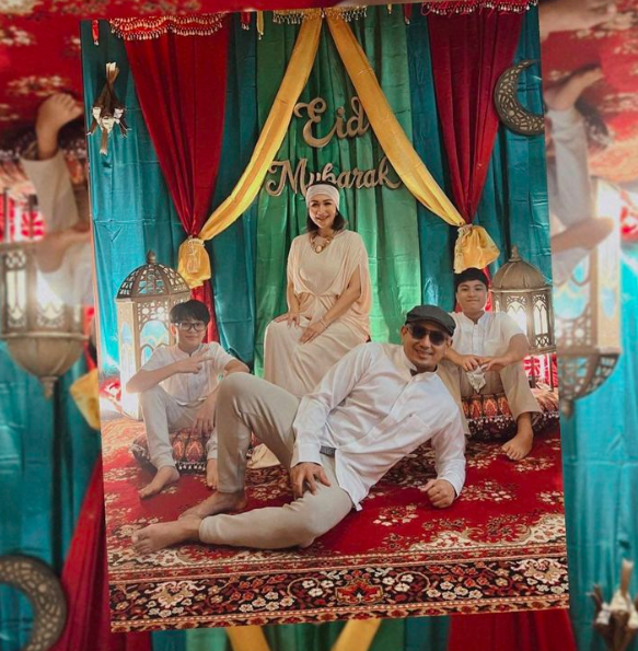 Artis ikut rayakan Lebaran walau beda agama. (foto: instagram)