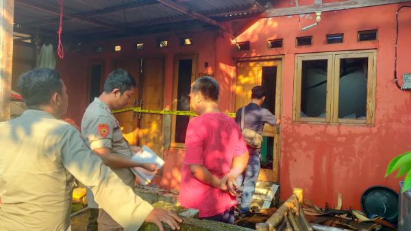 Penghuni Mudik, Rumah di Tambun Hangus Terbakar