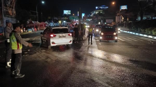 Usai One Way 9,5 Jam, Jalur Puncak Akhirnya Dibuka 2 Arah