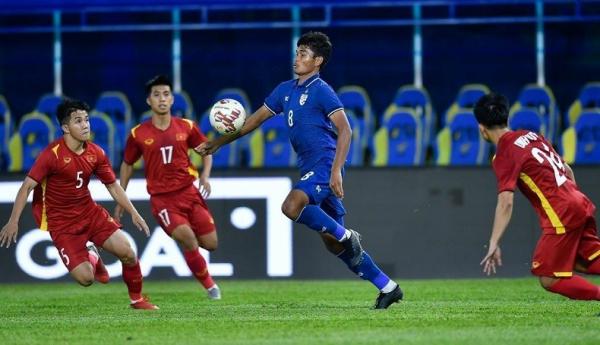 Timnas Thailand U-22 menang 3-1 atas Singapura dengan skor dalam laga pembuka Grup B cabang olahraga sepakbola pria SEA Games 2023. Thailand tampil sangat dominan. (foto: Twitter/Aseanfootball)