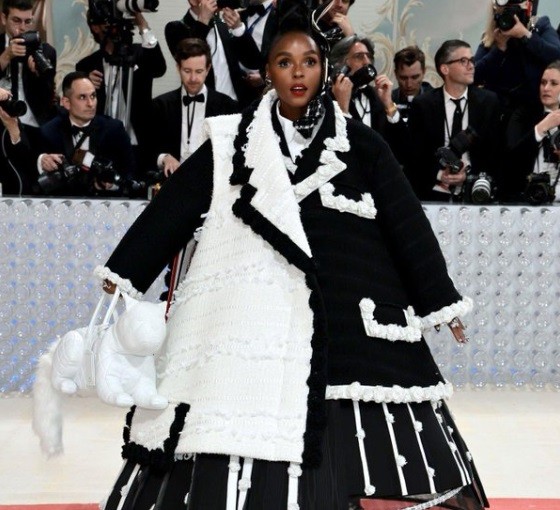 Janelle Mon E Artis Paling Nyeleneh di Met Gala 2023. (foto: Twitter)