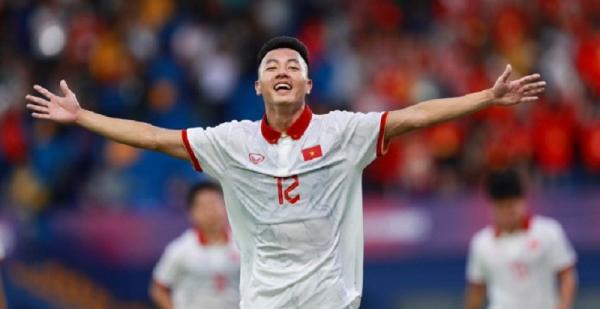 Nguyen Thai Son Vietnam Vs Singapura Timnas Vietnam menang 2-0 atas Singapura pada laga Grup B SEA Games 2023 di Visakha Stadium, Rabu (3/5/2023) sore WIB. (Foto: Zing News)