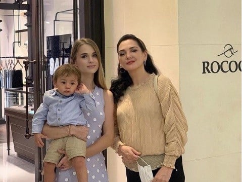 Potret cantik Ida Iasha. (foto: Instagram)