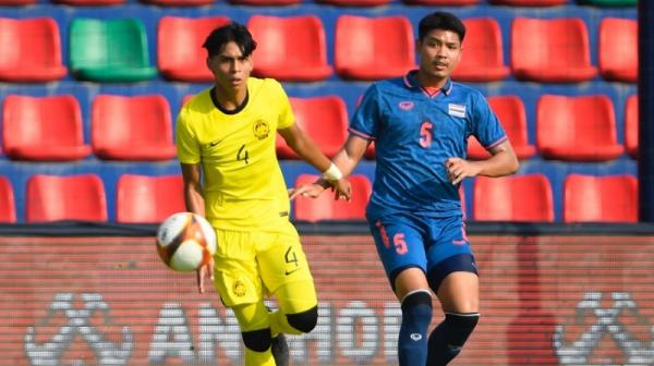 Publik Malaysia murka tim kesayangan dihajar Thailand 0-2 pada laga Grup B SEA Games 2023 cabang olahraga sepak bola, Sabtu (7/5/2023) malam WIB. (Foto: Twitter/@FAM_Malaysia)