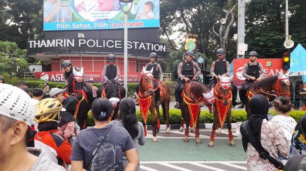 Polisi Berkuda Jaga CFD Perdana usai Lebaran di Jalan Sudirman-Thamrin, Jadi Target Foto Warga