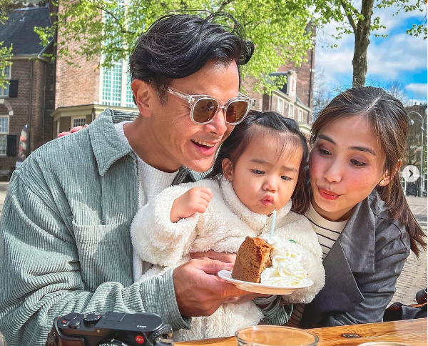 Pasangan artis pejuang LDR. (Foto: instagram)