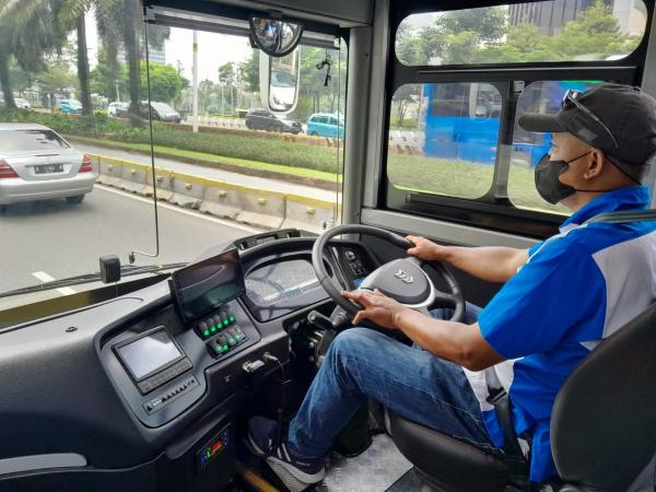 Jangan Salah Paham, Ini Perbedaan Rem Tangan Bus Dan Mobil Kecil