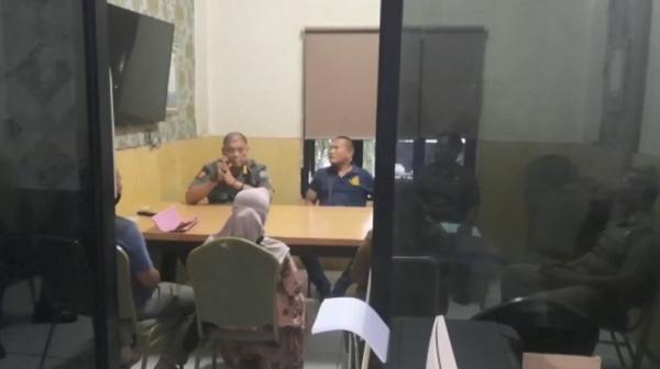 rumah_warga_di_sidoarjo_dilempari_kotoran_manusia