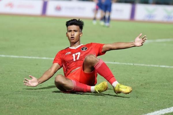 Striker Timnas Indonesia U-22 Irfan Jauhari merayakan gol ke gawang Thailand U-22 pada final SEA Games 2023, Selasa (16/5/2023) malam WIB. (Foto: RCTI+)
