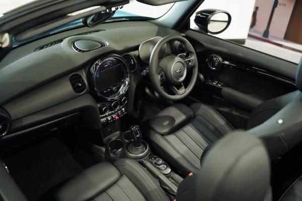 MINI Cabrio Seaside Edition 4