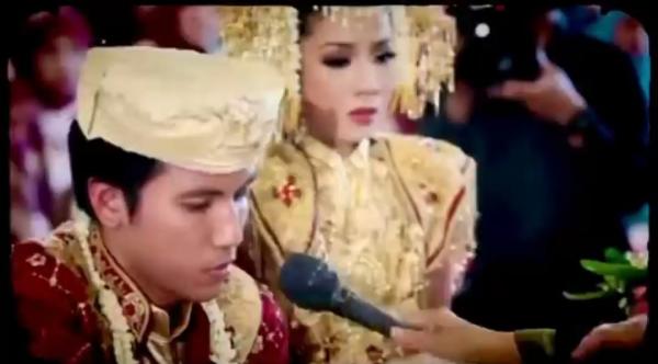 Potret lawas pernikahan Desta dan Natasha Rizky. (Foto: instagram)