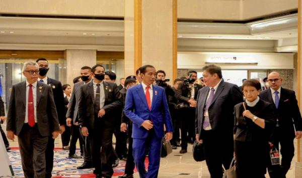 Menko Airlangga Dampingi Presiden Jokowi pada KTT G7 di Jepang