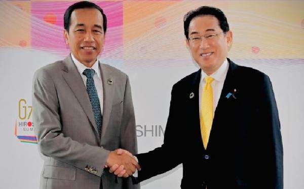 Presiden Jokowi Bahas Peningkatan Kemitraan Indonesia-Jepang dengan PM Kishida