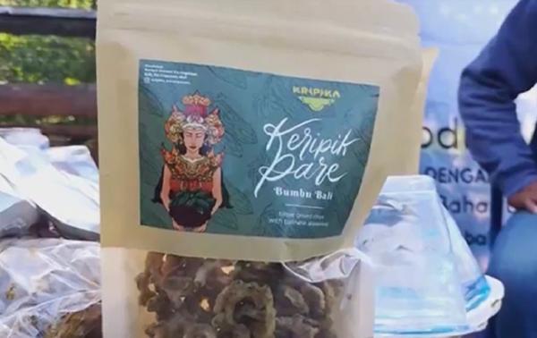 Keripik pare Karangasem, Bali. (Foto: Yunda Ariesta)