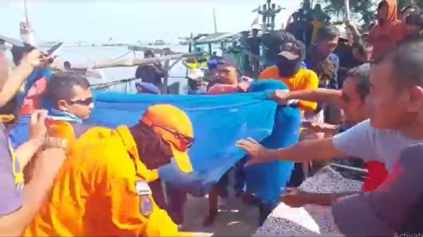 Hilang 4 Hari, Nelayan di Lamongan Ditemukan Tewas Mengapung di Tengah Laut