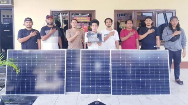 re_berikut_barang_bukti_saat_diamankan_di_mapolda