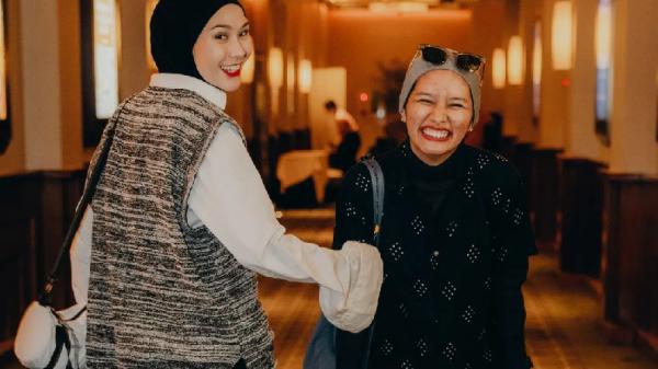 Prilia Nur Afrida, asisten Zaskia Adya Mecca (Foto: https://www.instagram.com/prilianurafrida/)