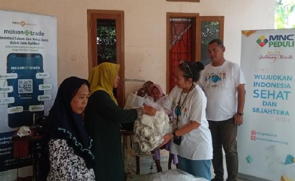 MNC Peduli dan MNC Sekuritas Berdayakan UMKM Ibu-Ibu PKK di Muaragembong Bekasi