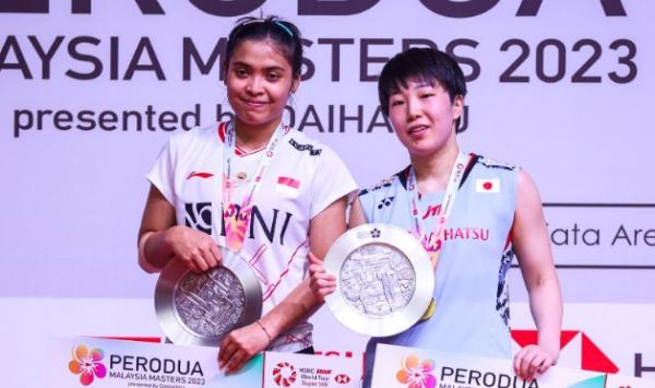 Salut! Akane Yamaguchi Ajak Gregoria Mariska Berbagi Podium Malaysia Masters 2023