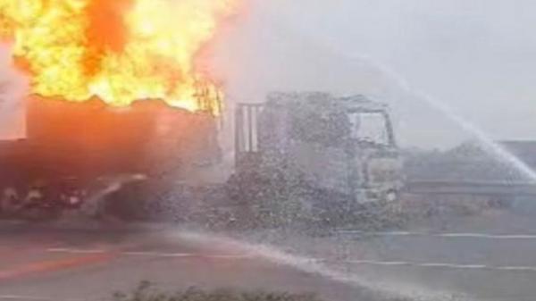 Truk Tangki Pertamina Terbakar di Tol Tangerang Merak, Jalan sempat Ditutup