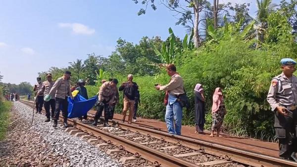 pns_tertabrak_kereta_di_lampung_utara