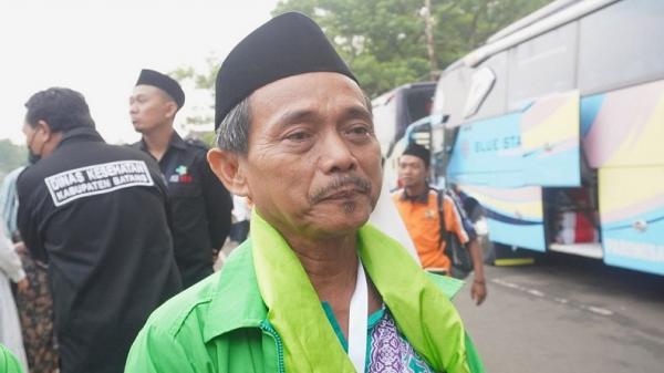 11 Tahun Menabung, Pasutri Penjual Kerupuk Usek di Batang Bisa Berangkat Haji