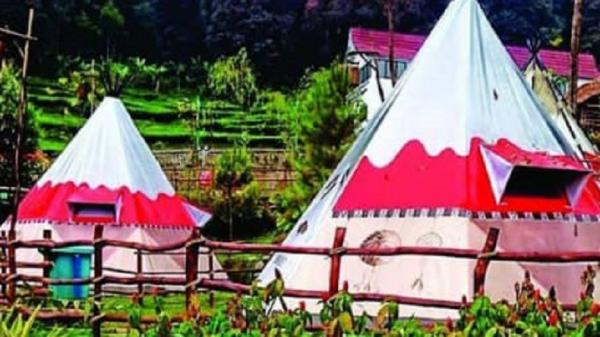 Ciwidey Valley Tempat camping di Bandung ini menawarkan suasana berbeda, yakni berkemah ala Indian. (Foto: Instagram/ciwidey.valley)