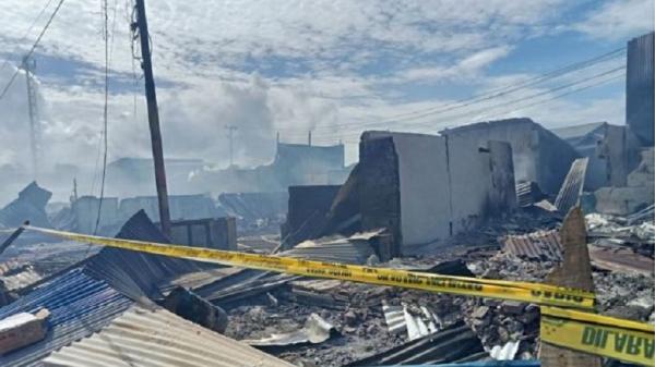 Pasar Wosi Manokwari Terbakar, 8 Kios dan 10 Rumah Warga Hangus Dilalap Api