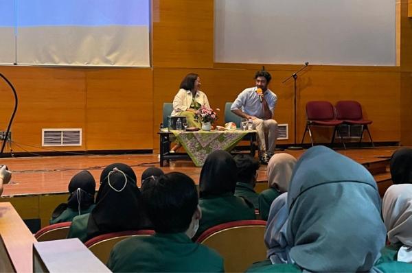 Reza Rahardian Isi Kuliah di UNJ (Foto: Puti Aini Yasmin)