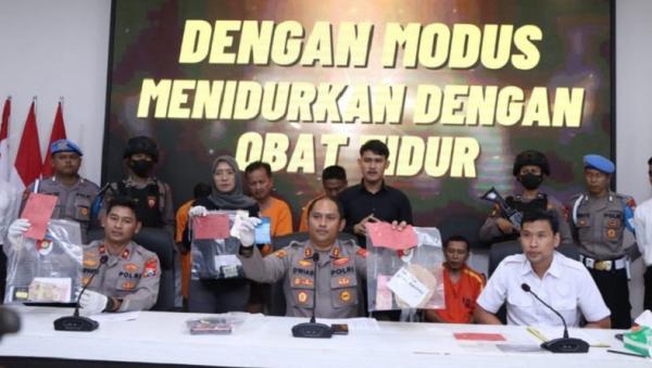 Komplotan Pencuri Perhiasan Emas Ditangkap Polres Ngawi, Kerugian Rp 90 Juta