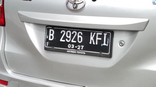 Nomor polisi mobil pelaku tabrak lari di Tol Cakung  B 2626 KFI, Rabu (14/6/2023) (Foto: M Farhan)